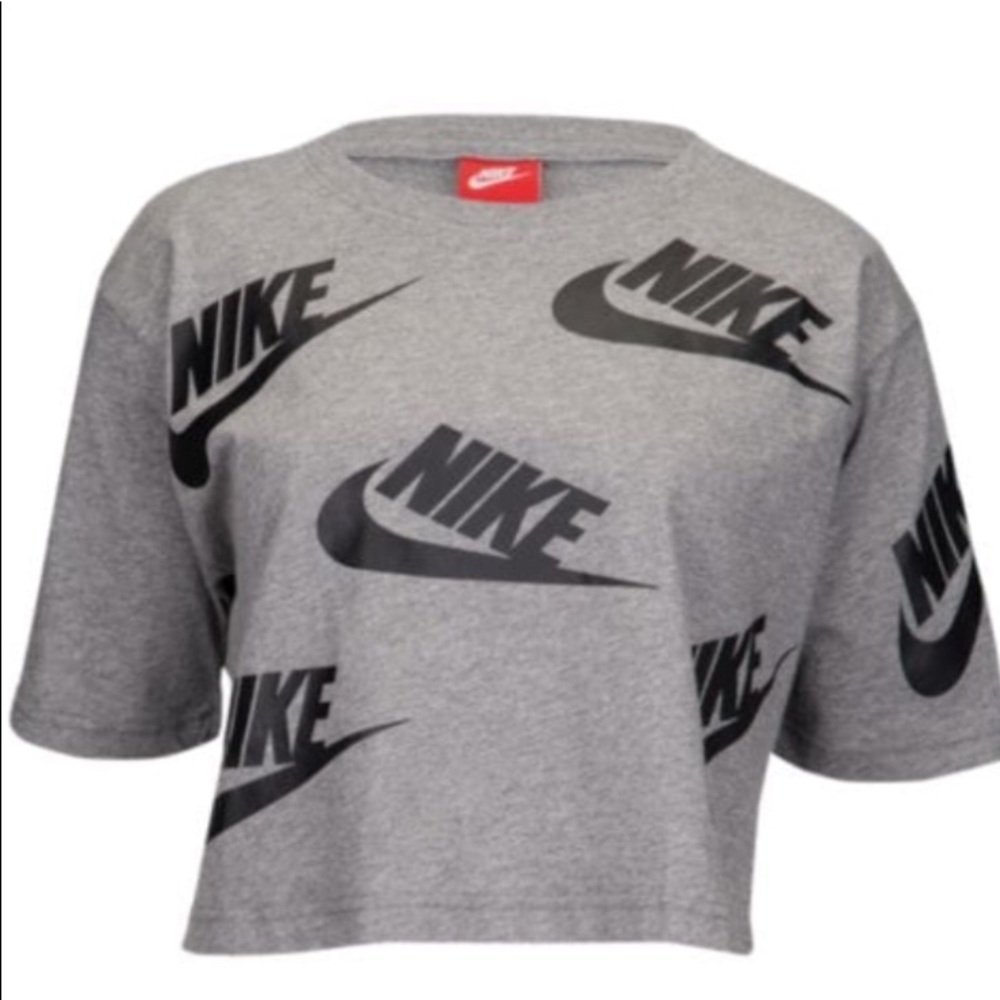 Nike women’s crop workout top gray